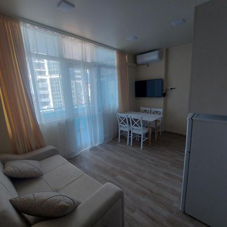 Andrew'S 2 Rooms Apartment In Batumi Ანდრიას 2 Ოთახიანი Აპარტამენტი Ბათუმში Kültér fotó