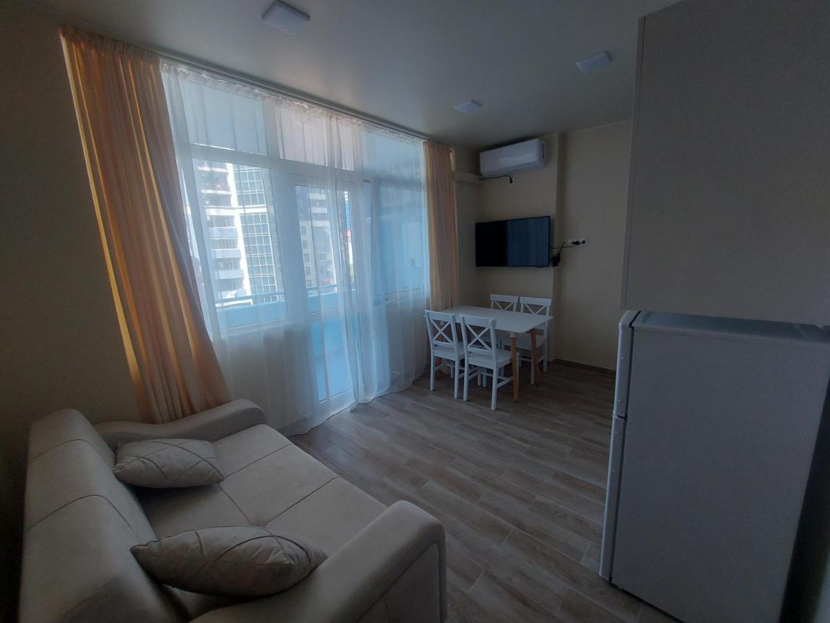 Andrew'S 2 Rooms Apartment In Batumi Ანდრიას 2 Ოთახიანი Აპარტამენტი Ბათუმში Kültér fotó